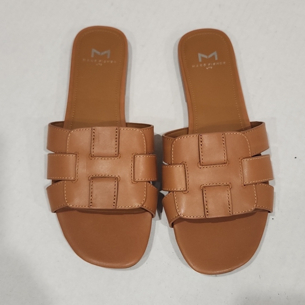 NWOT Marc Fisher LTD Mlkayli Leather Slide Sandals Size 7.5